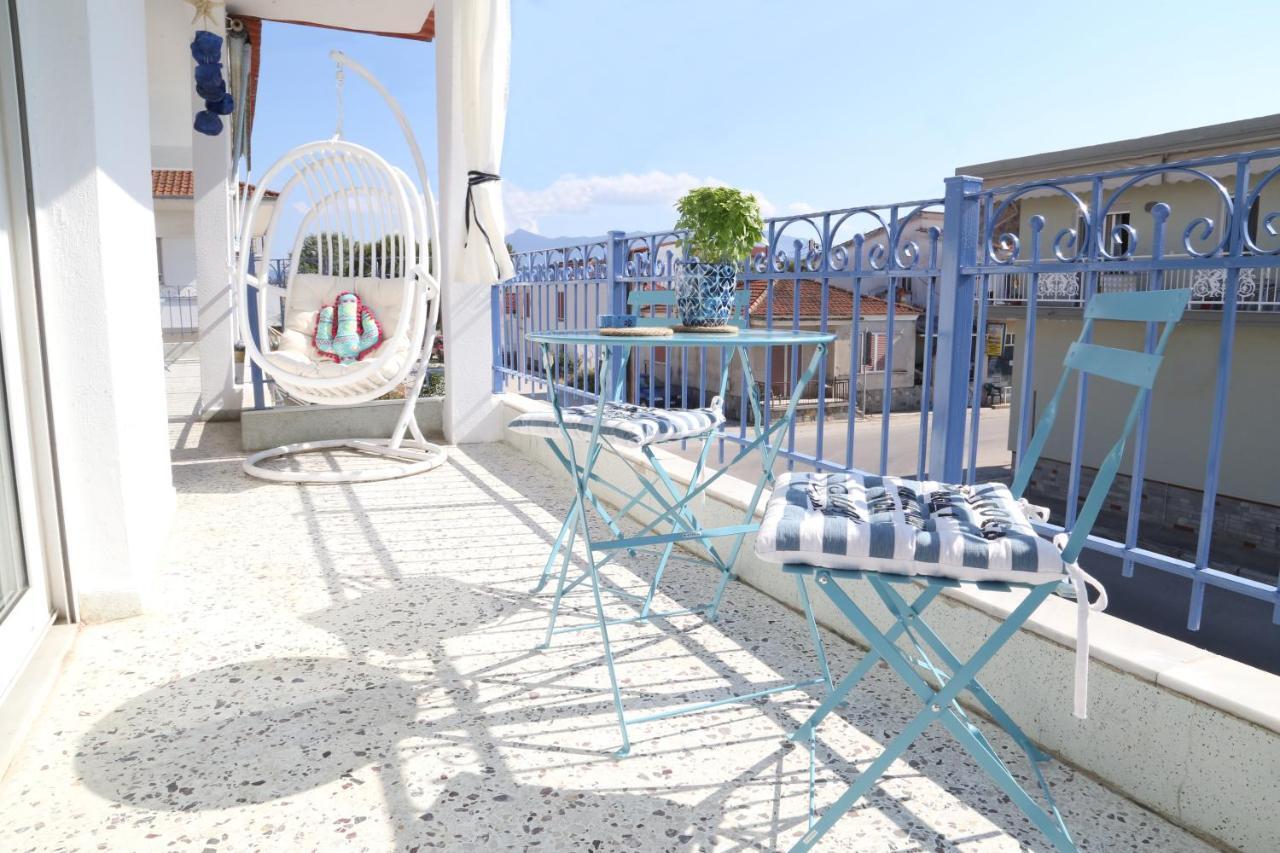Petalida Apartment เกราโมตี ภายนอก รูปภาพ